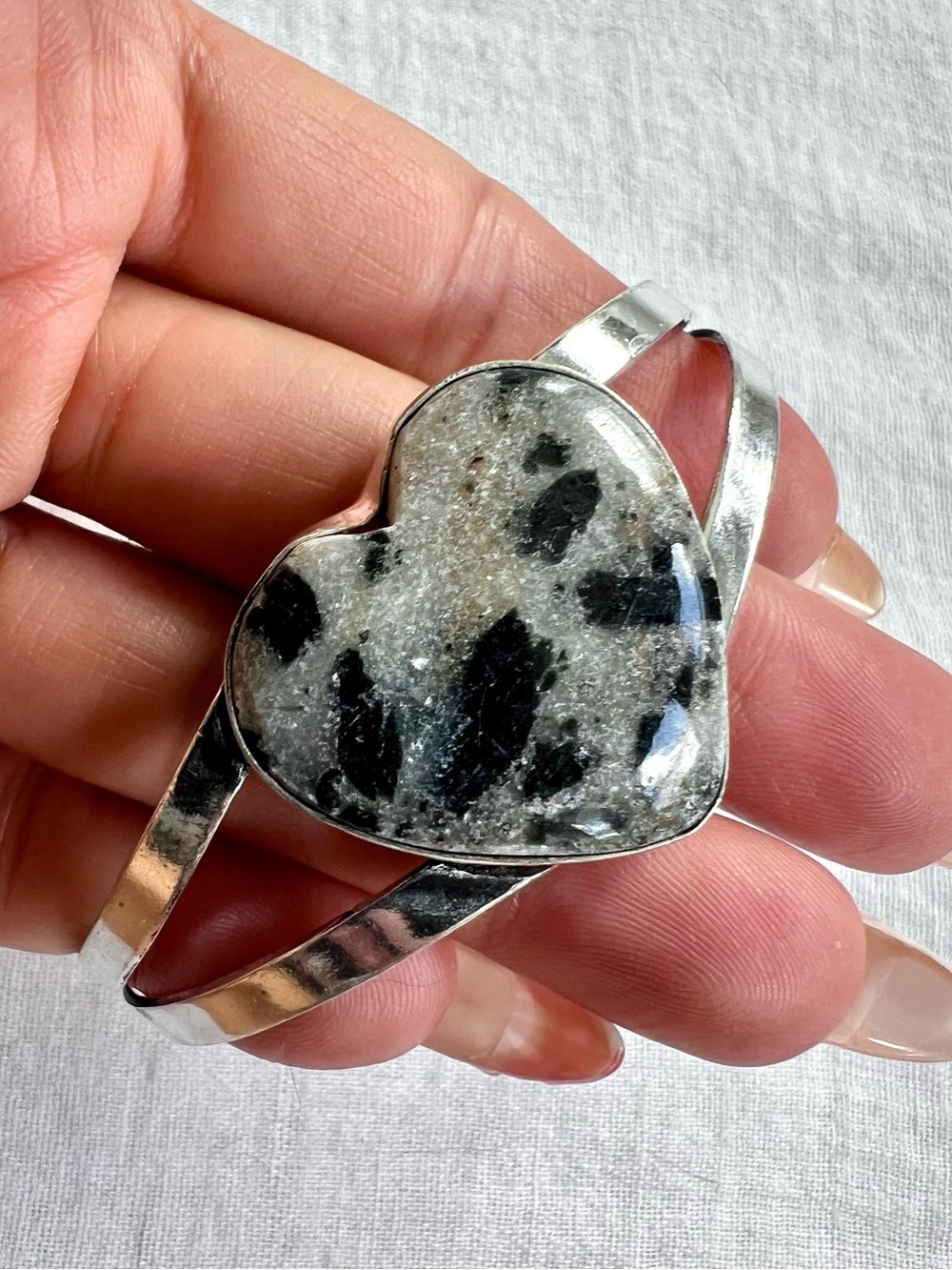 925 STRENGTH + Protection Hornblende Heart 🖤 Cuff Bracelet